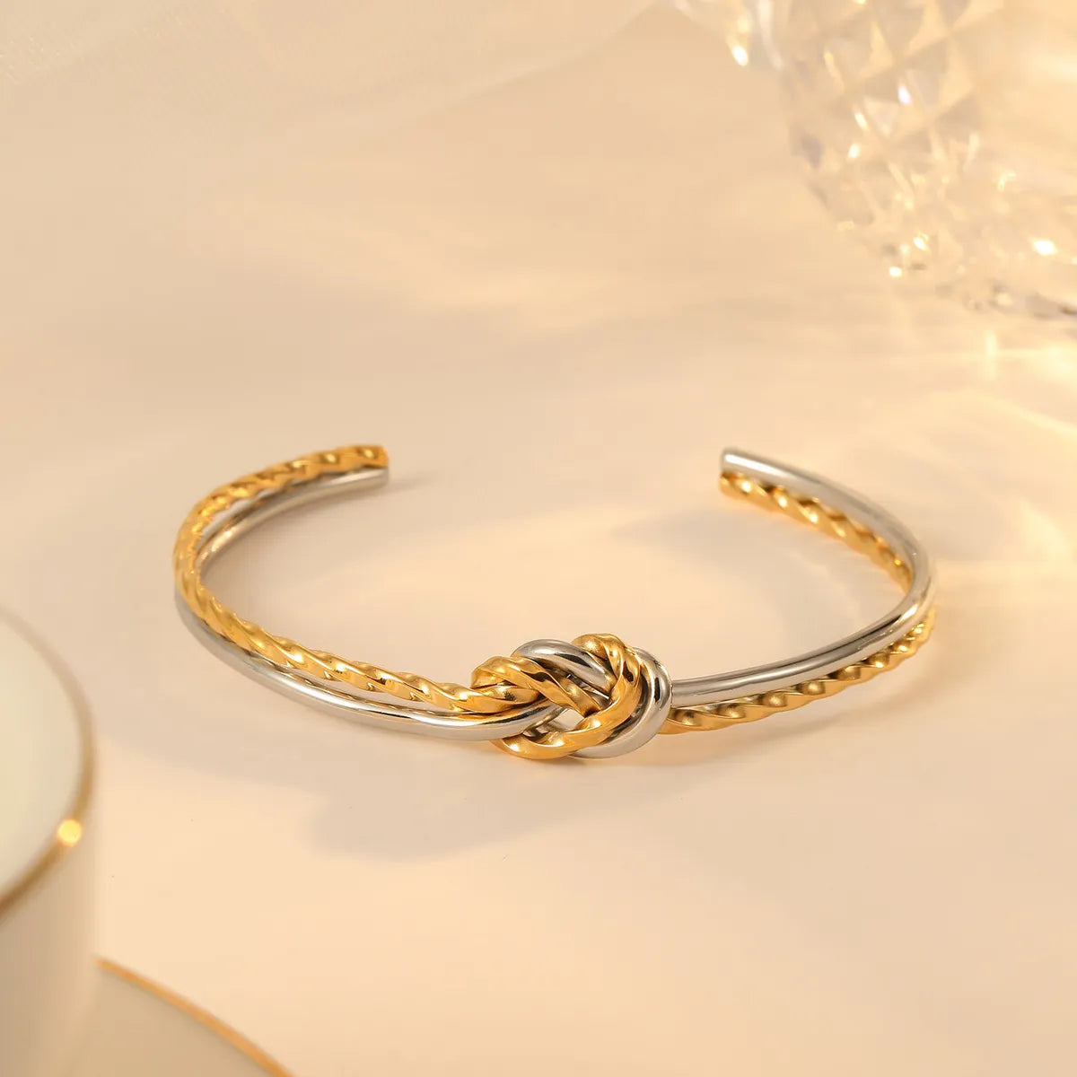 women’s luxury cuff bracelets-Simple Style Classic Style Knot Twist Stainless Steel Plating 18k Gold Plated