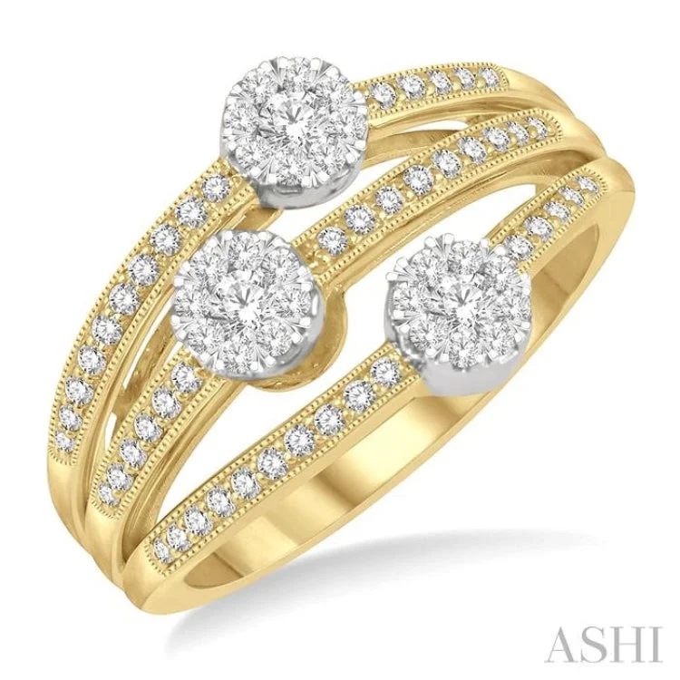 women’s custom rings-3/8 Ctw Split Top Tri Mount Lovebright Round Cut Diamond Ring in 14K Yellow Gold