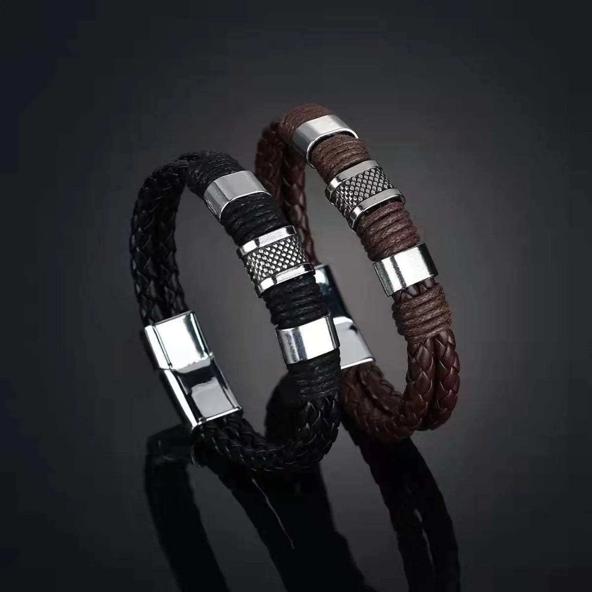 women’s fashionable bangles-1 Piece Simple Style Round Pu Leather Alloy Men's Bangle