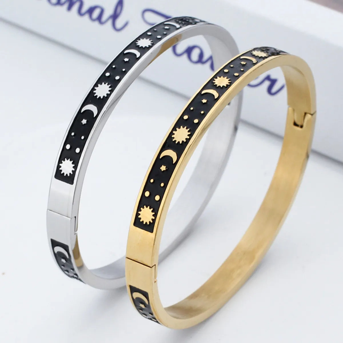 women’s classic bangles-Stainless Steel 18K Gold Plated Rose Gold Plated Tropical Simple Style Roman Style Star Moon Bangle