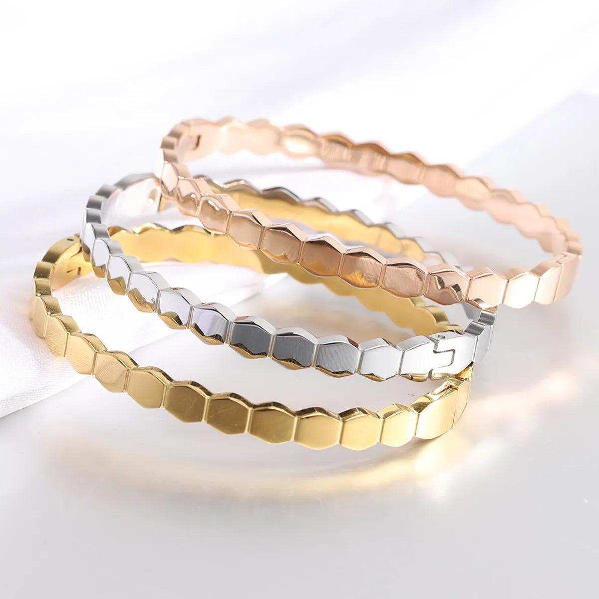 women’s stretch bracelets-Simple Style Solid Color Stainless Steel Plating Gold Plated Bangle