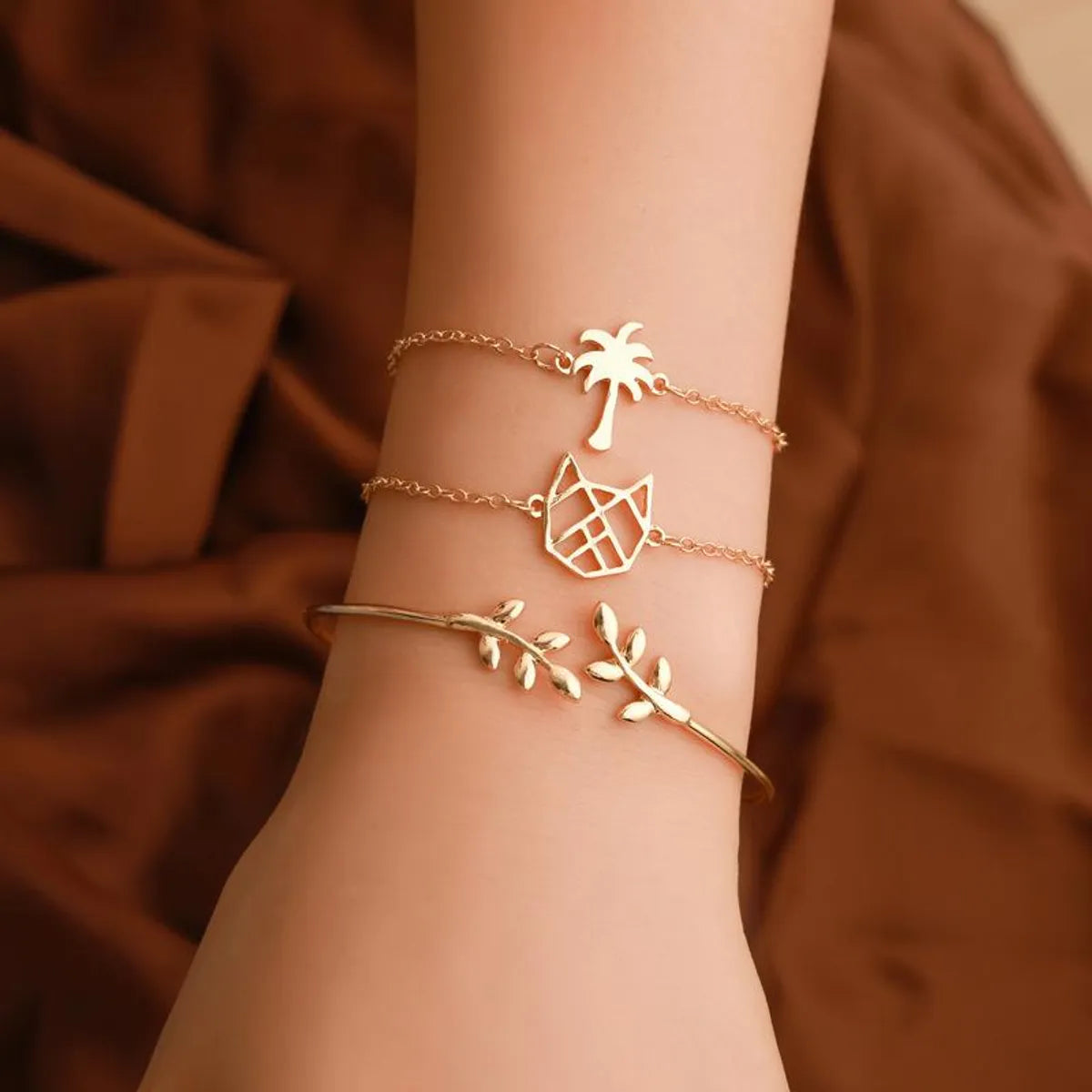 women’s matching bangles-Fashion Openwork Kitten Bracelet Coconut Bracelet Three-piece Set Nhcu146567