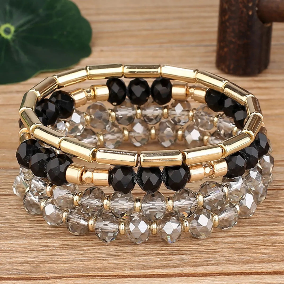 women’s classic bracelets-Simple Style Round Glass Women's Bracelets