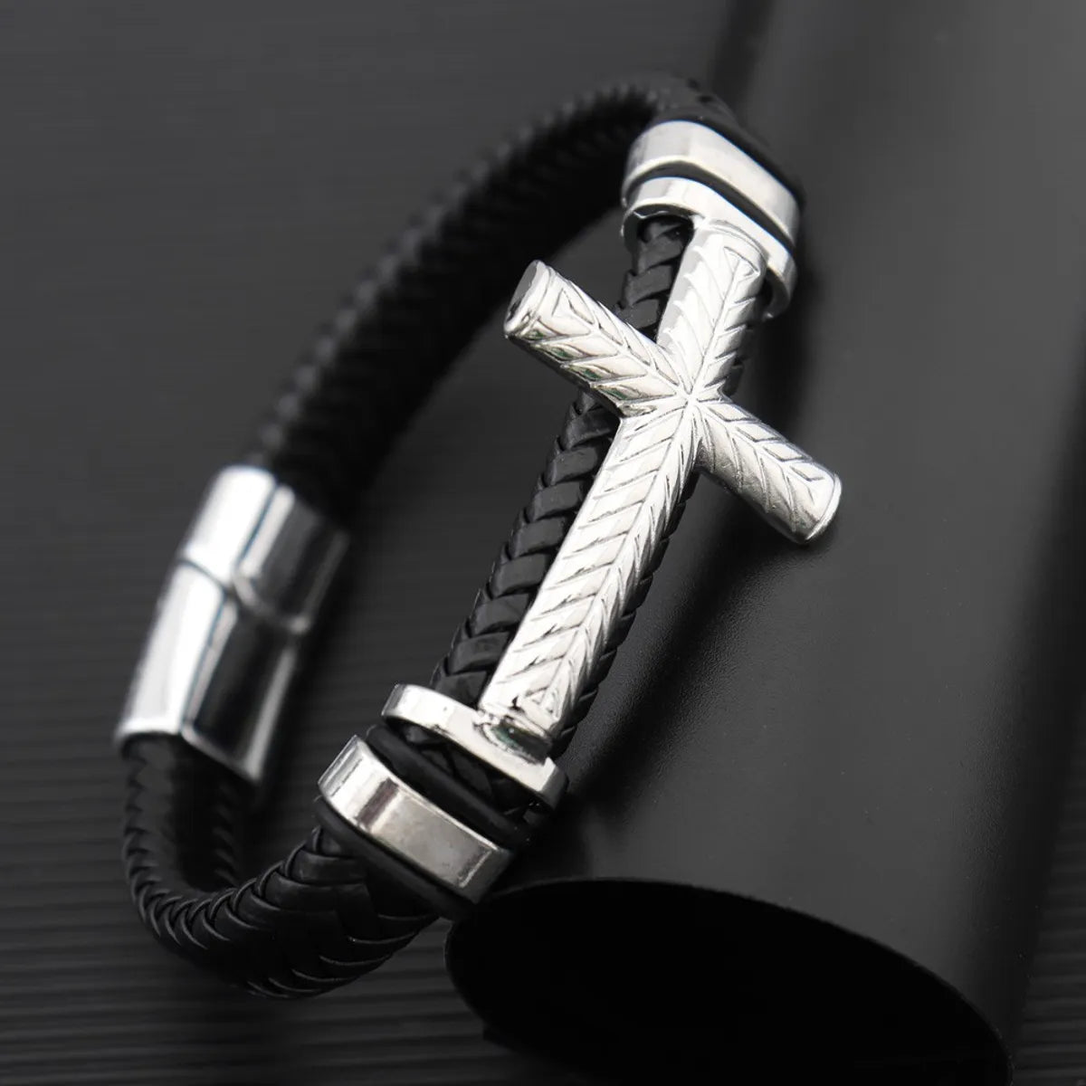 women’s fancy bracelets-Hip-Hop Retro Cross Pu Leather Alloy Plating Men'S Bracelets