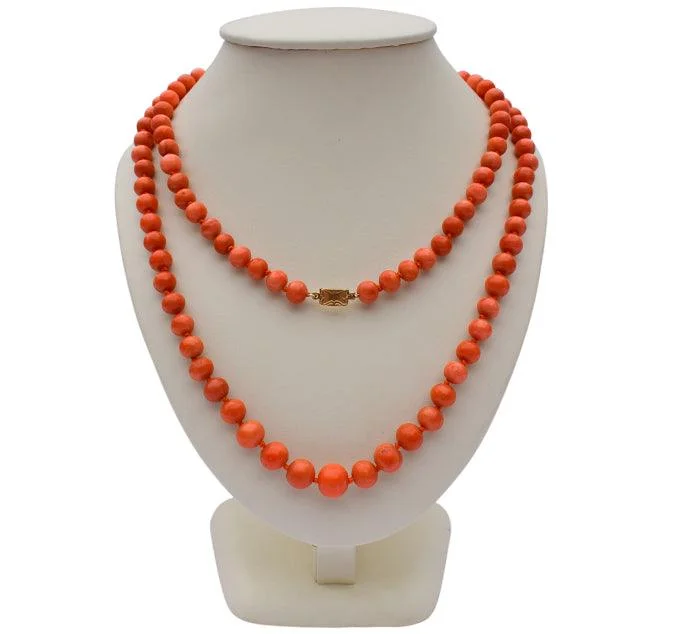 women’s round pendant necklaces-women’s round pendant necklaces-1930s Italian Gori & Zucchi (UNOAERRE) Coral Necklace