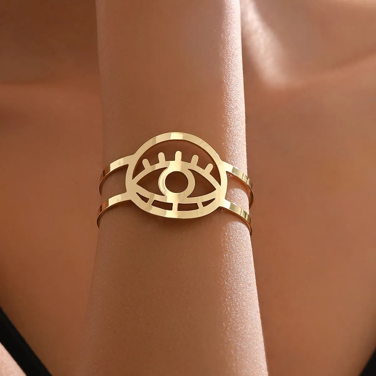 women’s bohemian bangles-Casual Streetwear Devil's Eye Iron Wholesale Bangle