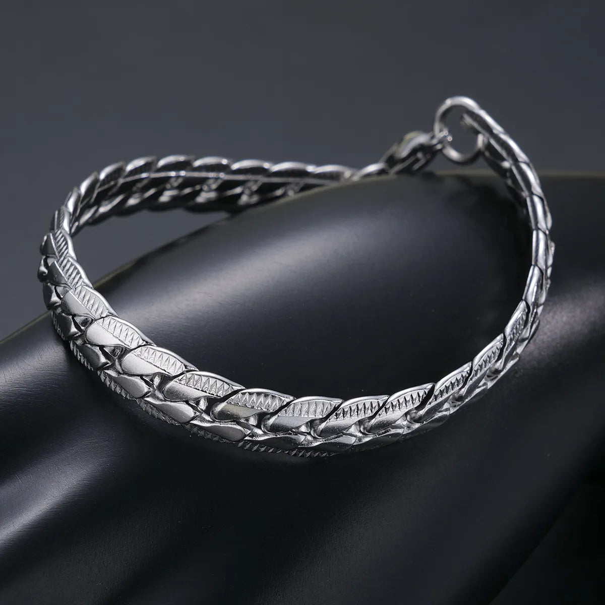 women’s fashionable bangles-Basic Classic Style Geometric Titanium Steel Plating Men'S Bracelets