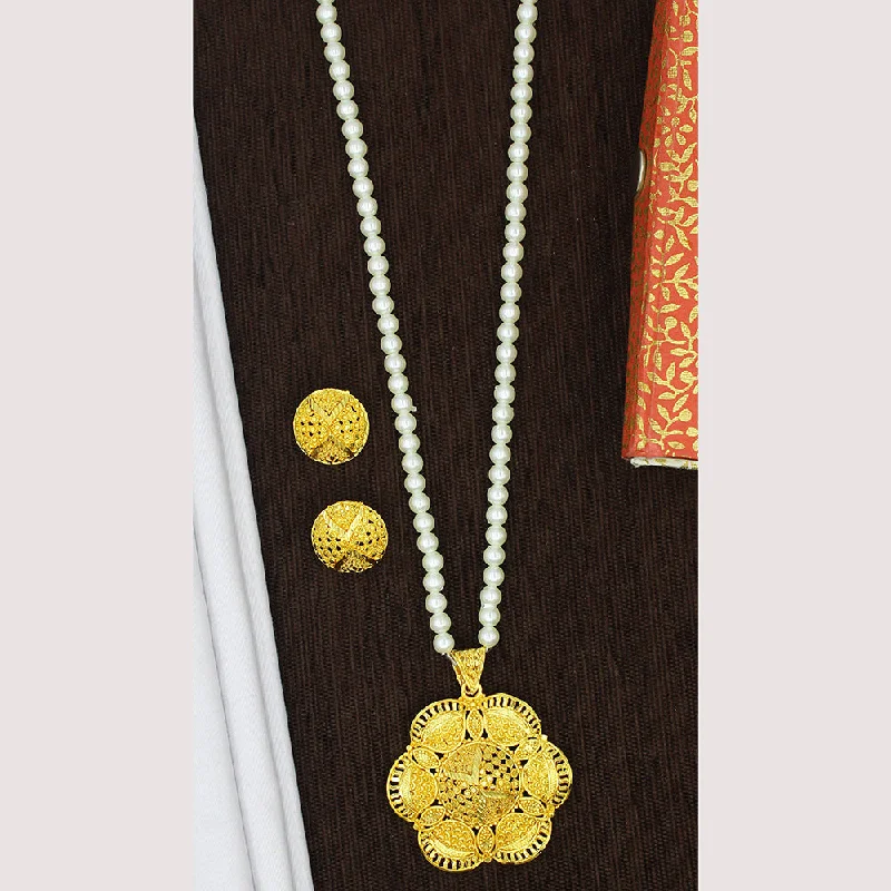 women’s trendy necklaces-women’s trendy necklaces-Mahavir Gold Plated Pearl Necklace Set