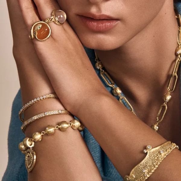 Bracelets & Bangles